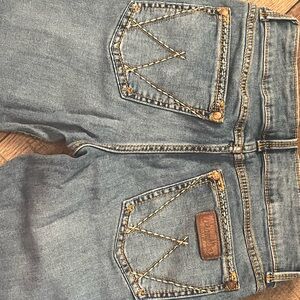 Wrangler Light Blue Jeans with Gold Stitching